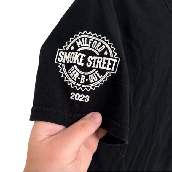 Fruit Of The Loom Milford Michigan Smoke Street Barbecue Tee Black Size Small - Picture 2 of 4